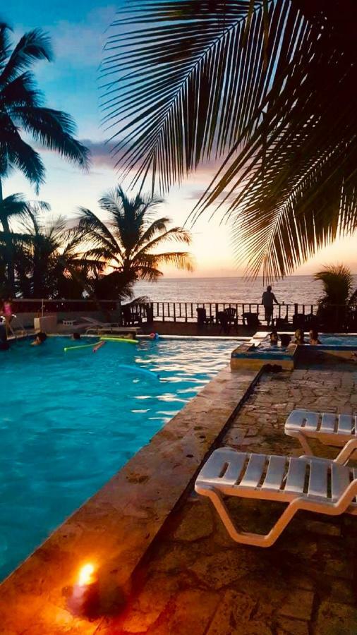 דירות Islote Ventana Al Atlantico At Arecibo 681 Ocean Drive מראה חיצוני תמונה