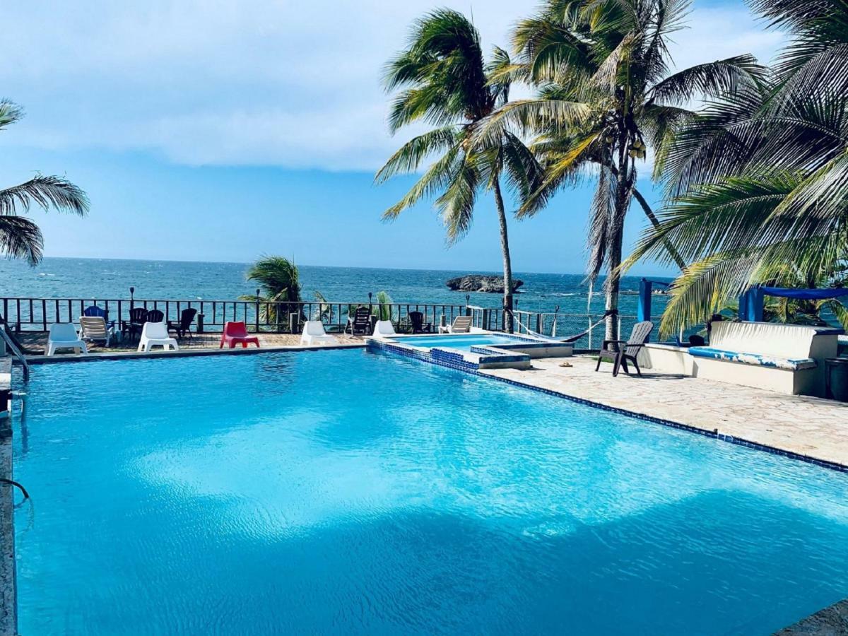 דירות Islote Ventana Al Atlantico At Arecibo 681 Ocean Drive מראה חיצוני תמונה